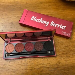 Dose of Colors Blushing Berries Palette